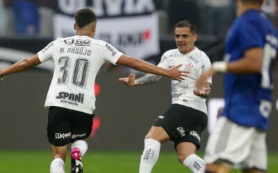 Corinthians quebra tabu e vence Cruzeiro na Neo Química Arena.